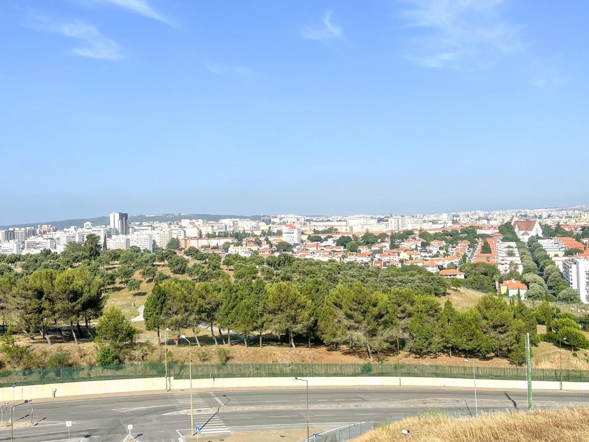 Lisbon At Your Doorstep - Bedrooms Exterior photo
